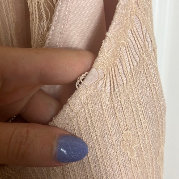 ASTR Blush Pink Lace Overlay Shift Dress Size Small - Picture 8 of 13